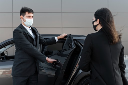 Specialized Car Service To Airport For VIP Airport Transfers